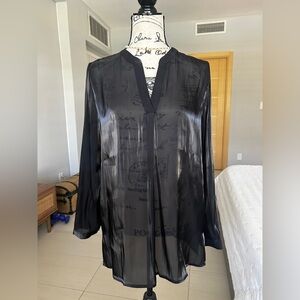 VINCE CAMUTO black blouse